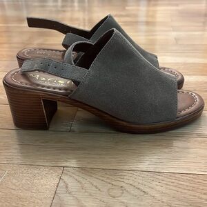 Peeptoe short chunky heel sandals